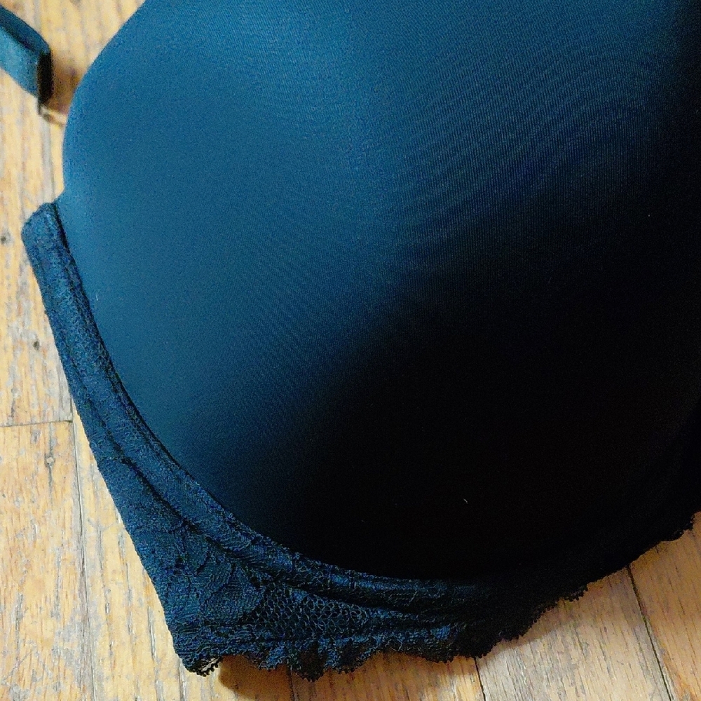 Torrid Black Strapless Bra with Lace Detail - Picture 3 of 7
